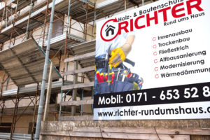 Bei Werbematerialien für ein Handwerksbetrieb wie Richter Rund Ums Haus darf natürlich ein Banner nicht fehlen. Diese haben wir für unseren Kunden gestaltet.