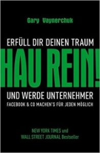 Wir empfehlen das Buch "Hau Rein und werde Unternehmen" zum Thema Social Media Marketing.